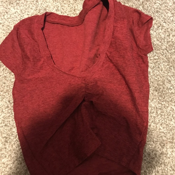 Bombshell Sportswear Compliment Tee M Rouge Red - Picture 3 of 5